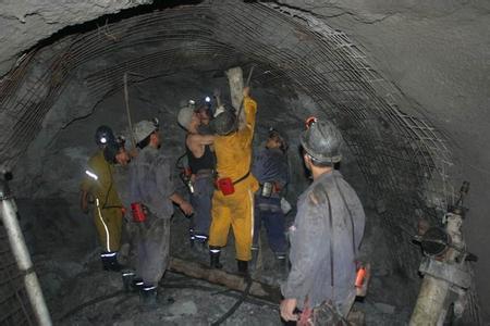 明溪工程爆破中的危险因素分析以及应对工程爆破危险的措施
